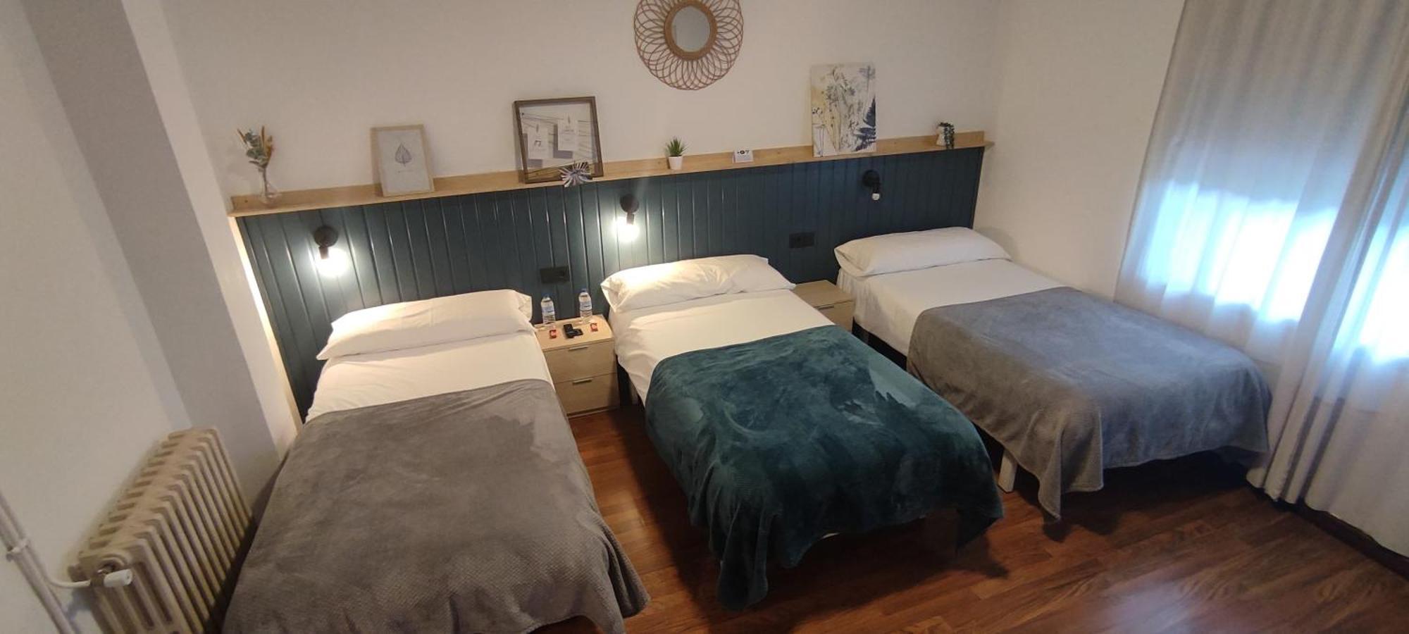 Hostal Cruce Вільяфранка-дель-Б'єрсо Екстер'єр фото