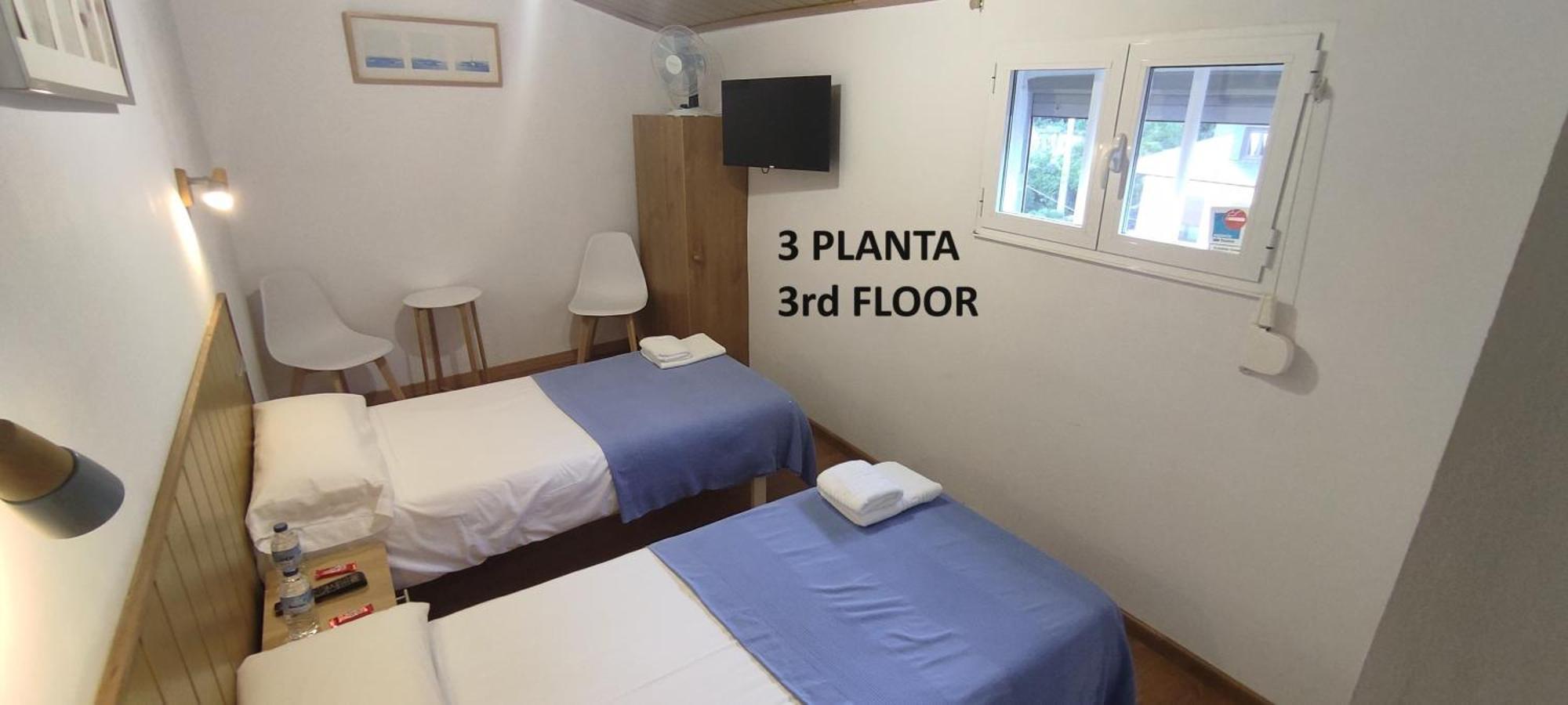 Hostal Cruce Вільяфранка-дель-Б'єрсо Екстер'єр фото